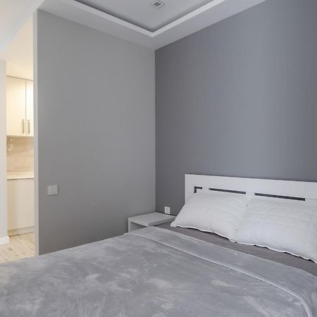 Green Line Apartment Mtsvane Kontskhi Exterior photo