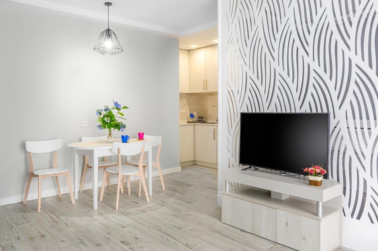 Green Line Apartment Mtsvane Kontskhi Exterior photo
