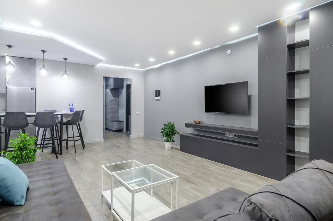 Green Line Apartment Mtsvane Kontskhi Exterior photo