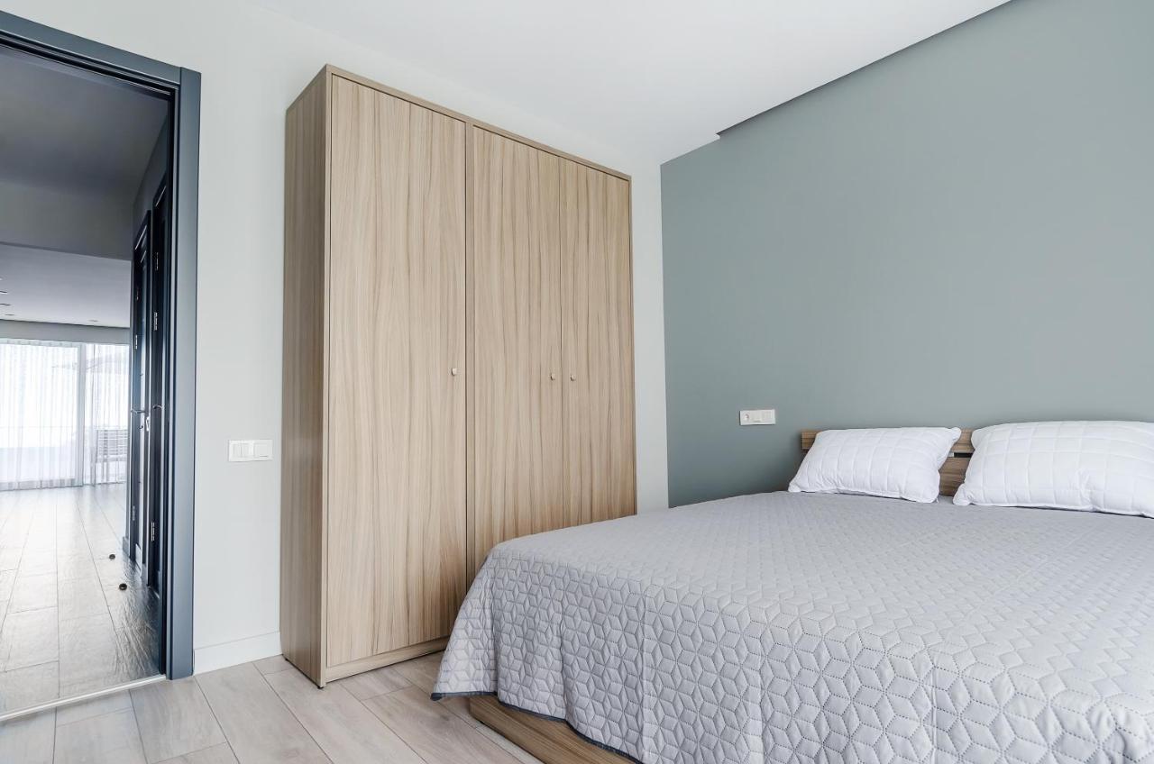 Green Line Apartment Mtsvane Kontskhi Exterior photo
